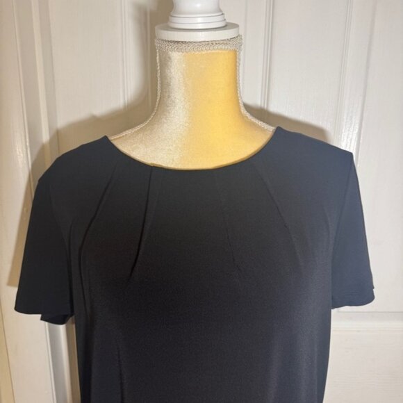 Banana Republic Factory Black Dress Shirt Pleats at Neckline - Picture 2 of 7